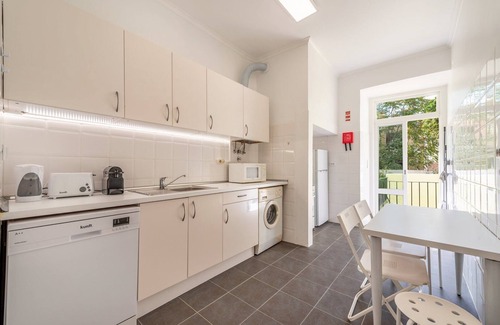 Sao Jorge de Arroios Apartamento | GuestReady - Apartamento 3BR Saldanha con jardín