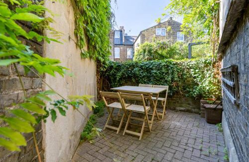 Battersea Apartamento | GuestReady - Broughton retreat with garden