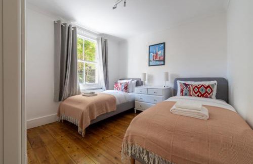 Battersea Apartamento | GuestReady - Broughton retreat with garden