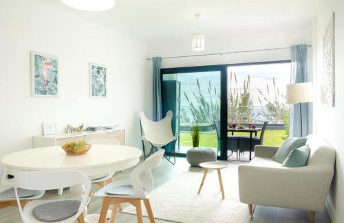 Gaula Apartamento | GuestReady - Cliff residence with sea views