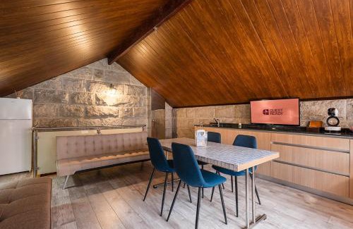 Sao Pedro da Afurada Casa | GuestReady - Fisherman's Shelter