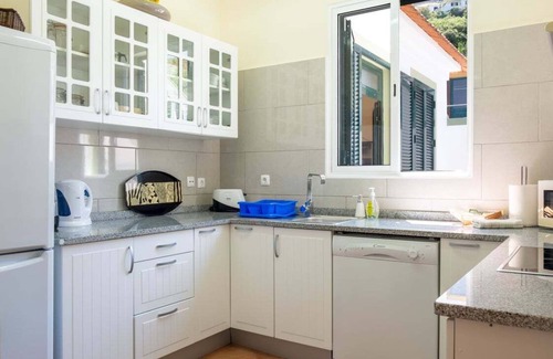 Faial Casa | GuestReady - Hikers Haven