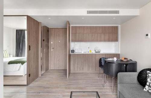Sao Paulo Apartamento | GuestReady - Luxurious studios with river view near Time Out Market