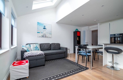 Latchmere Apartamento | GuestReady - Moderna casa de 1 dormitorio en Battersea, ¡4 personas!