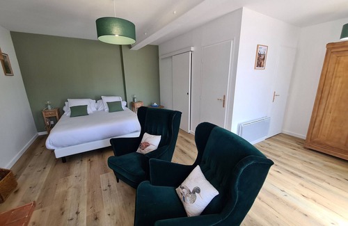 Vannes-sur-Cosson Cama Y Desayuno | Casa de huéspedes en Sologne con estanque y actividades al aire libre