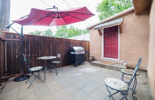 Central Colorado Springs Cabaña | Sweet Downtown Escape