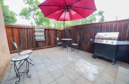 Central Colorado Springs Cabaña | Sweet Downtown Escape