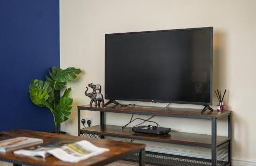 High Hazels Apartamento | Guests rated Exceptional 3 bed house, homely comforts , close to amenities and centre