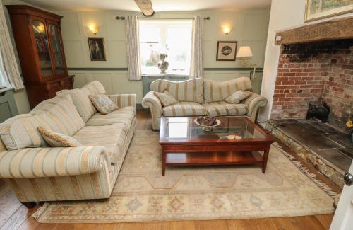 Ryde Casa | Guildford Farmhouse