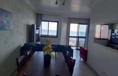 Guilhermina Apartamento | Guilhermina frente para o mar