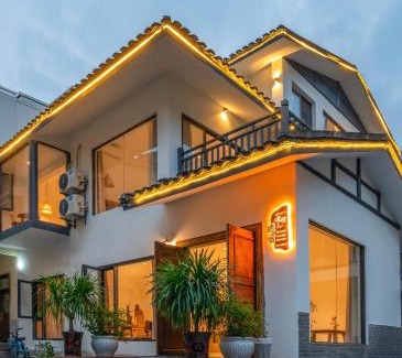 Xiufeng Casa | Guilin MeetSu Scenic Lake Boutique Hotel-Near Reed Flute Cave-Free Pickup For 3-Night