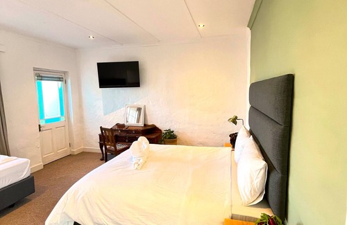 Knysna Cama Y Desayuno | Guinea Fowl Lodge