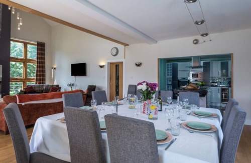 Spittal of Glenshee Cabina | Gulabin Lodge and House