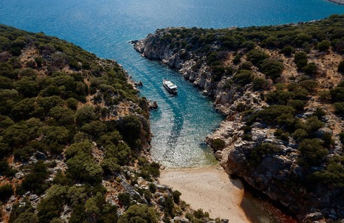 Kas Alquiler De Eote | GULET RENTAL IN KAS,TURKEY ON THE ENCHANTING LYCIAN COAST WITH CAPTAIN AND CHEF