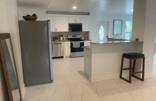 Bonita Springs Casa | Gulf access. FREE Kayaks,SUP’’s & Canoe.Bring your boat,bring the pups!