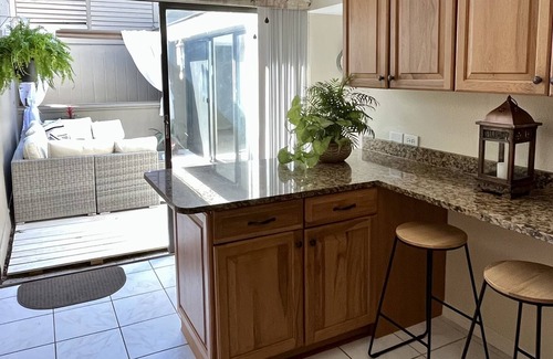 Osprey Condominio | Gulf breezes in 2 bedroom tropical oasis - 10 min from beach!
