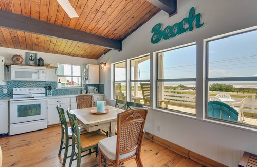 Galveston Casa | Gulf Coast Views: Stilted Retreat in Galveston!