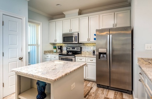 Dauphin Island Casa | Gulf Front 4/3 with stairs to the waves! Wake up on the Gulf! - Awake on the Gul