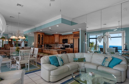 Dune Allen Beach Condominio | Gulf Front, Gorgeous Views, Top Floor, Pool, Gated Complex, 30A