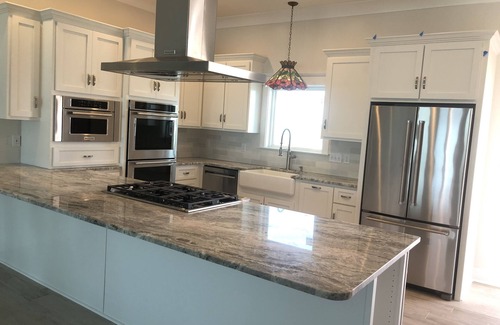 Surf Side Shores Casa | Gulf front House on white sand private beach in Ft. Morgan - Gulf Shores area.