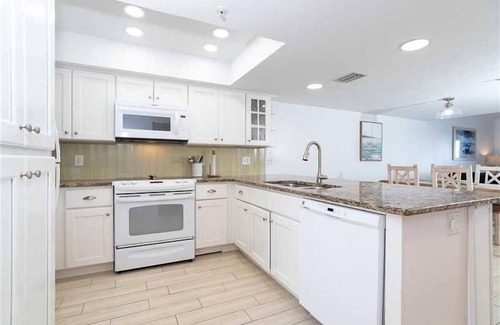 Palm Island Condominio | Gulf Front on a ISLAND, 1 pet, tennis/pickleball , kayaks, SUP POOL is CLOSED