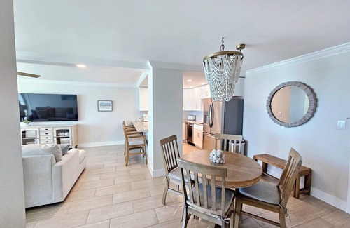 Villa Sabine Condominio | Gulf-Front Paradise: 2-Bedroom, 2-Bath Retreat with Stunning Views!