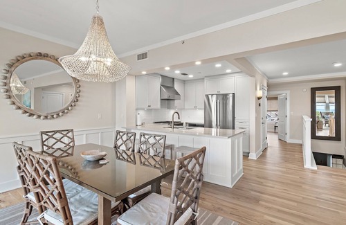 WaterSound Beach Condominio | GULF FRONT, PRIVATE BEACH, Pool, Beach Set Up included Mar-Oct!