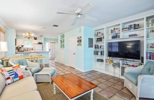 Bahama Village Casa | Gulf Getaway | Condo w/Pool!