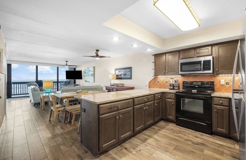 Port Aransas Condominio | Gulf Shores 308 Third Floor Beachfront View 2 Bedroom 2 Bathroom Condo