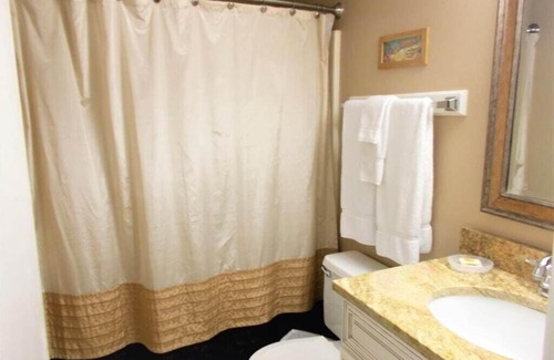 Gulf Shores Apartamento | Gulf Shores Island Winds East #103, Gulf Front. Closest building to Hangout!