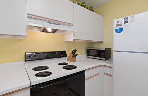 Avalon Beach Estates Condominio | BAHAMA BREEZE. 3 dormitorios, 2 baños. Espacioso. ¡Mascota amigable! Maravilla 1411.
