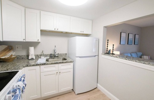 Gulfport Apartamento | Gulfport Landing #2: Spacious 1/1 Apartment