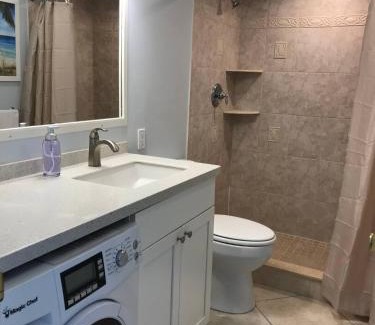 Bonita Springs Apartamento | Gulfview Beach Condo with Pool