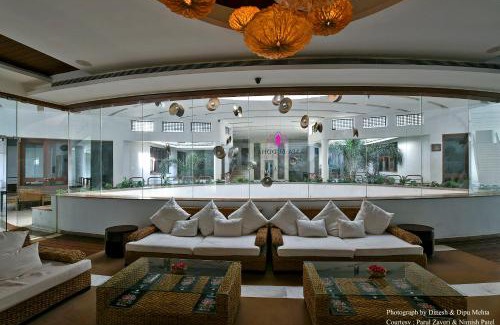 Sanand Complejo | Gulmohar Greens Golf & Country Club