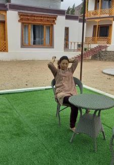 Leh Apartamento | gultuk homestay airport road skalzangling leh ladakh