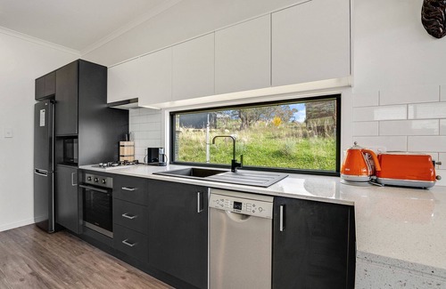 East Jindabyne Cabina | Gum Eco Lodge at Peak View Farm