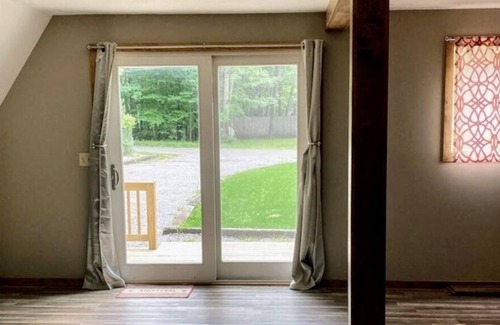 Ludington Casa | Gumdrop Cottage