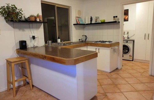Scarborough Casa | Gumtree Hideaway 3 bed home 3km to beach Dogs Ok