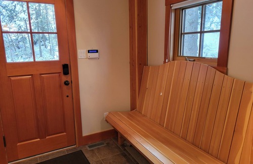 Golden Chalet De Esquí | Gunners Lodge - Kicking Horse True Ski in/ Ski Out