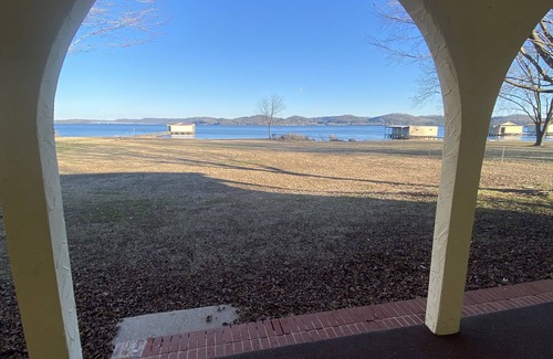 Guntersville Casa | Guntersville Lakeside Bungalow
