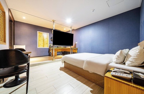 Guri Hotel | Guri C Hotel