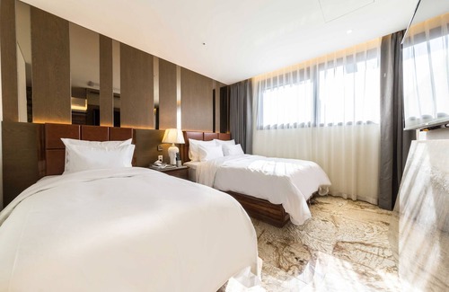 Guri Hotel | Guri Galmae Indi Present Hotel