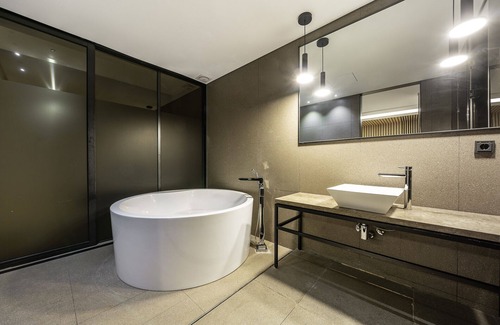 Guro-dong Hotel | Guro Cullinan