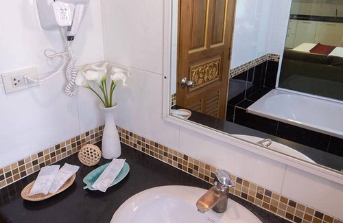 Thanon Phaya Thai Hotel | Gusto Hotel Pratunam