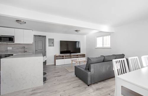 Weehawken Casa | Gut renovado apartamento de 2 camas, a 10 minutos de Manhattan. Totalmente amueblado, queen size