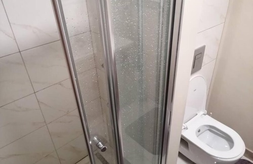Gaziosmanpasa Apartamento | Guvenlikli Plazada Huzurlu Yasam Alani