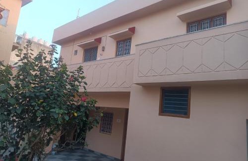 Lansdowne Casa | Guythyaar Home Stay