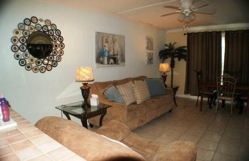 South Padre Island Apartamento | GV110 LUXURIOUS CONDO 3 min walk to beach, next Beach Park Isla Blanca