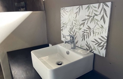 Bulawayo Cabina | Gwango Tamarillo Estate