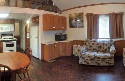 Kenai Peninsula Cabina | Gwin's Lodge Spruce Chalet #6